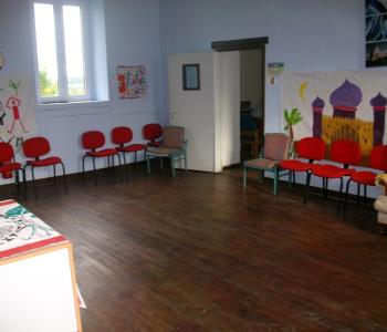 Gite de groupe avec vue panoramique sur les montagnes noires en Bretagne image 1