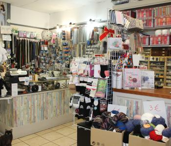 FONDS DE COMMERCE - VENTE VETEMENTS, MERCERIE, COUTURE image 2