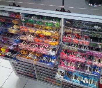 FONDS DE COMMERCE - Mercerie, retouches, prêt à porter, lingerie, réparation de machines à coudre image 2