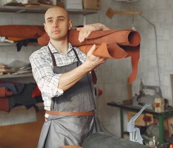 Création d'un atelier de confection de meubles en cuir en Isère recherche associé(e). image 1