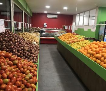 À vendre Primeur, épicerie, alimentation générale belle affaire ; sur l’île de la Réunion image 2