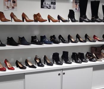 Boutique de chaussures femmes/hommes MULTI MARQUES image 1