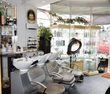 Vends Salon de coiffure à Chaville (92), belle affaire et bien située. image 1