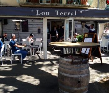 Café restauration licence 4 joli village entre Millau et Montpellier emplacement N1 image 1